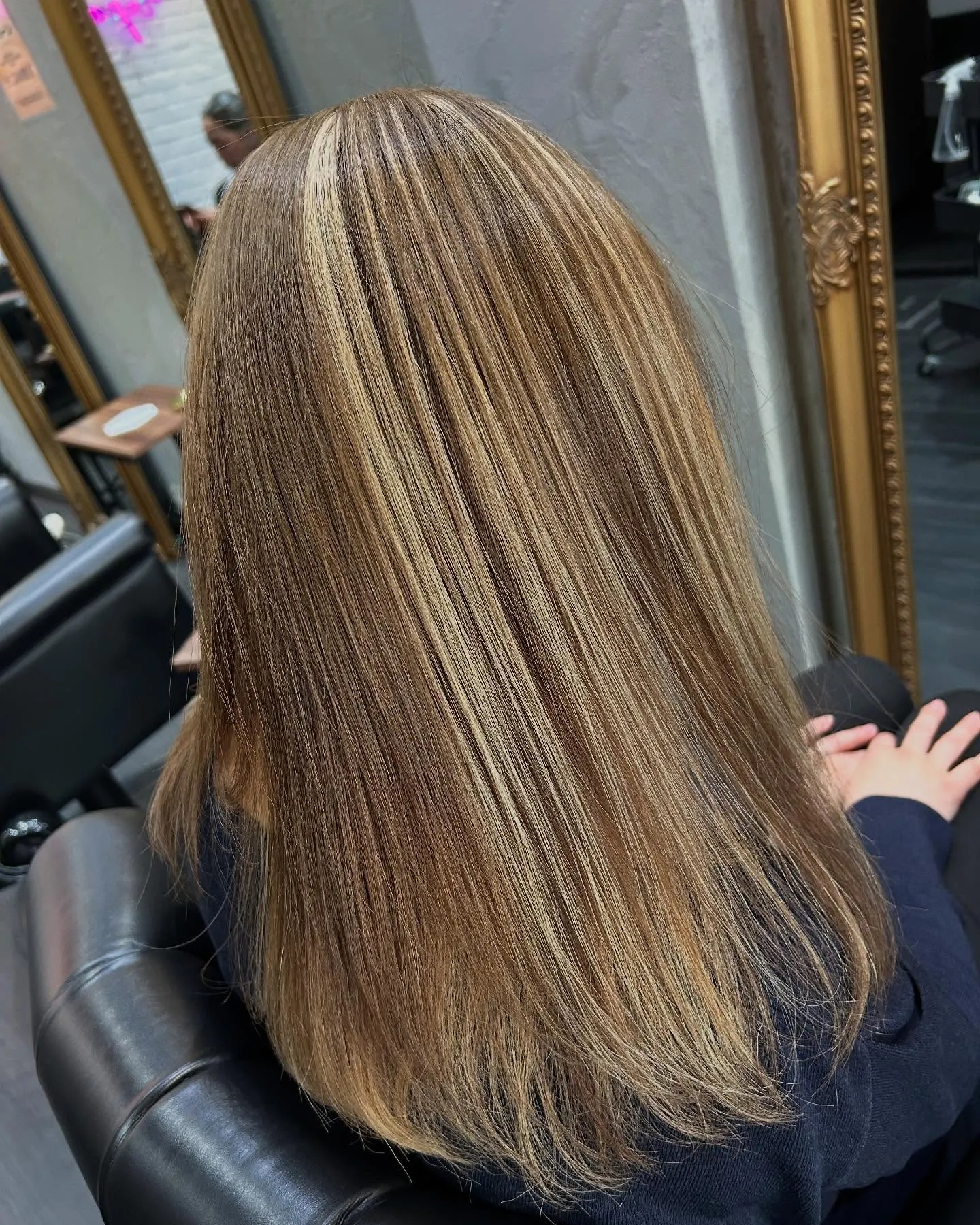 分け目を変えるだけで2WAYカラー🙆🏻